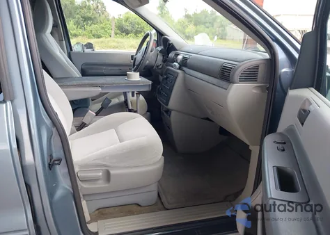 2004 Ford Freestar Ses из США, поврежденный, VIN 2FMZA576X4BA05461